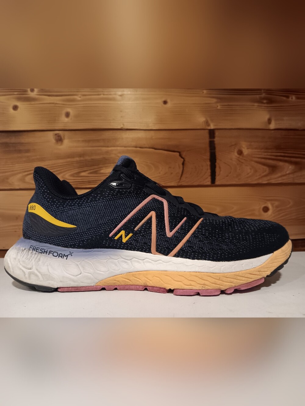 New Balance Womens 10 Athletic Shoes Fresh Foam 880